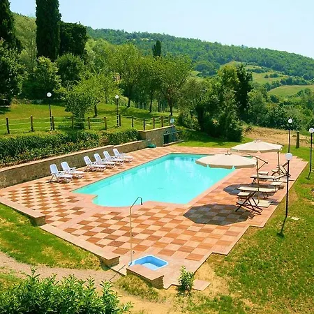 Sleeps 3 Pool Wifi Villa